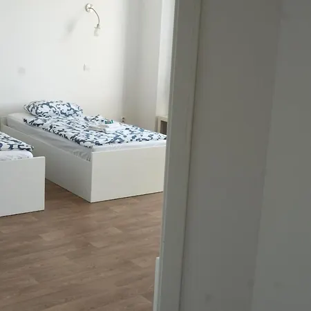 Apartment With 5 Beds & Two In The Centre *